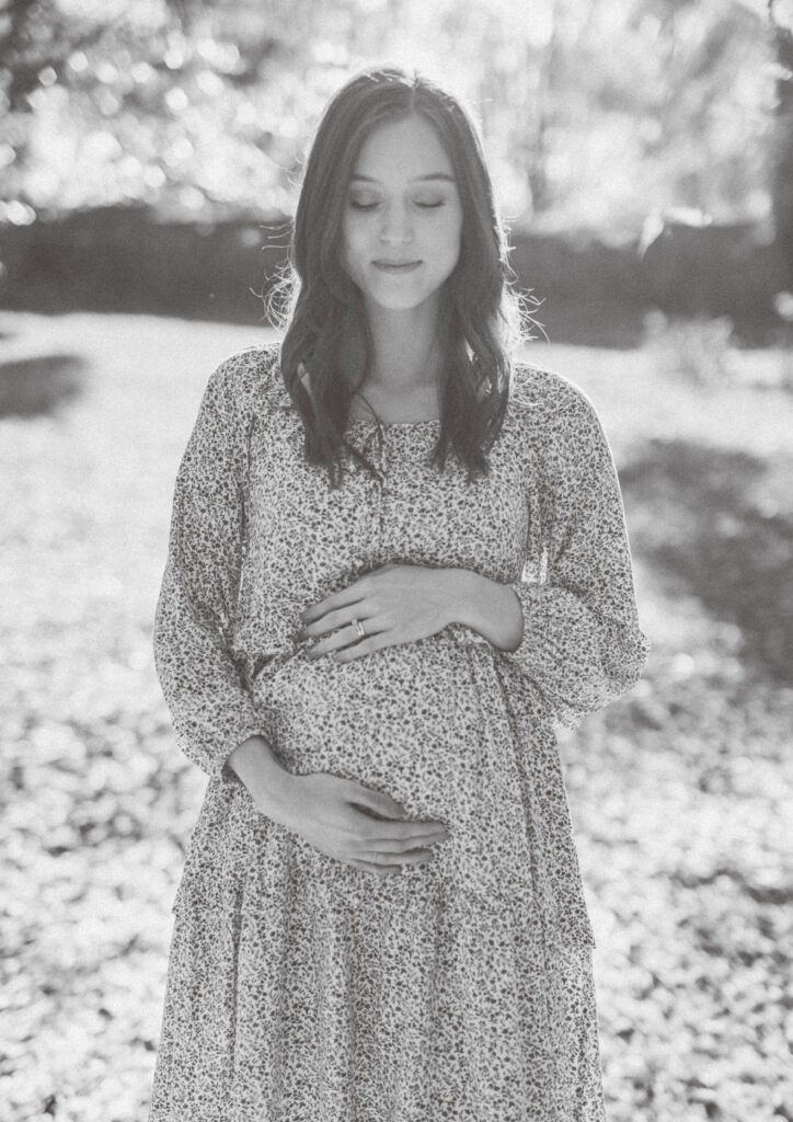 Knoxville maternity photographer botanical gardens