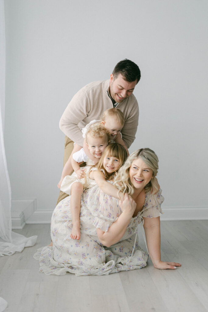 maternity photographer in knoxville. how prenatal chiropractic care can support your pregnancy