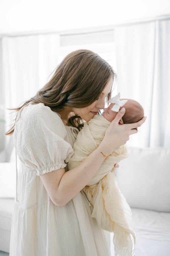 when to book newborn photographer knoxville